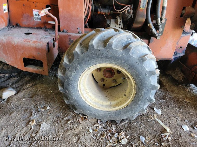 image for item JO9085 Ditch Witch R65  trencher