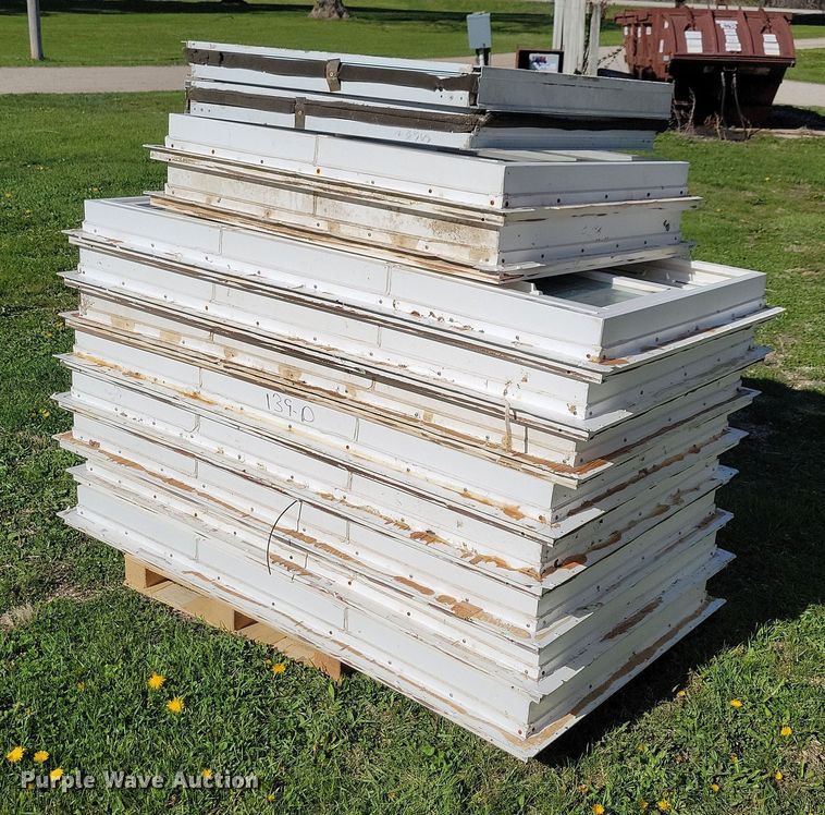 image for item JO9086 (12) sliding windows