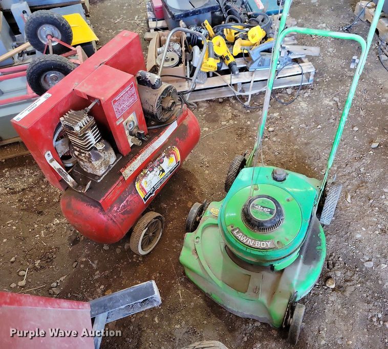 image for item JO9092 Tools