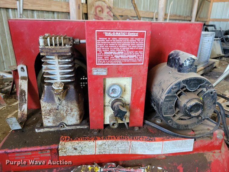 image for item JO9092 Tools