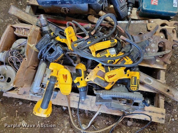 image for item JO9094 Tools