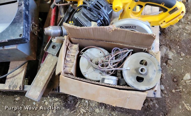 image for item JO9094 Tools