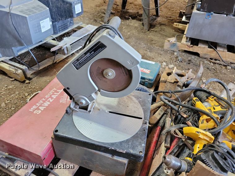 image for item JO9094 Tools