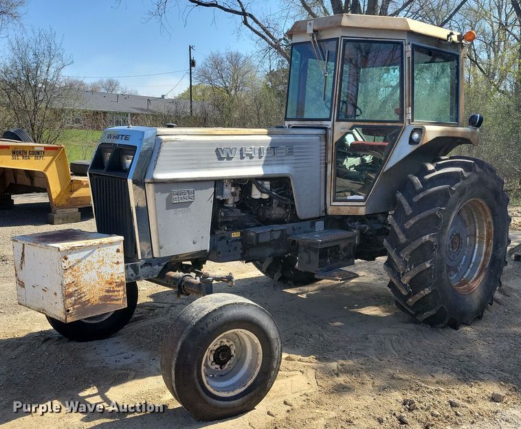 image for item JO9108 White Field Boss 2-85  tractor