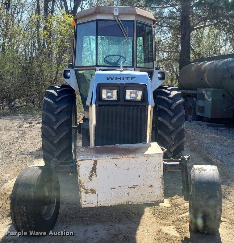 image for item JO9108 White Field Boss 2-85  tractor