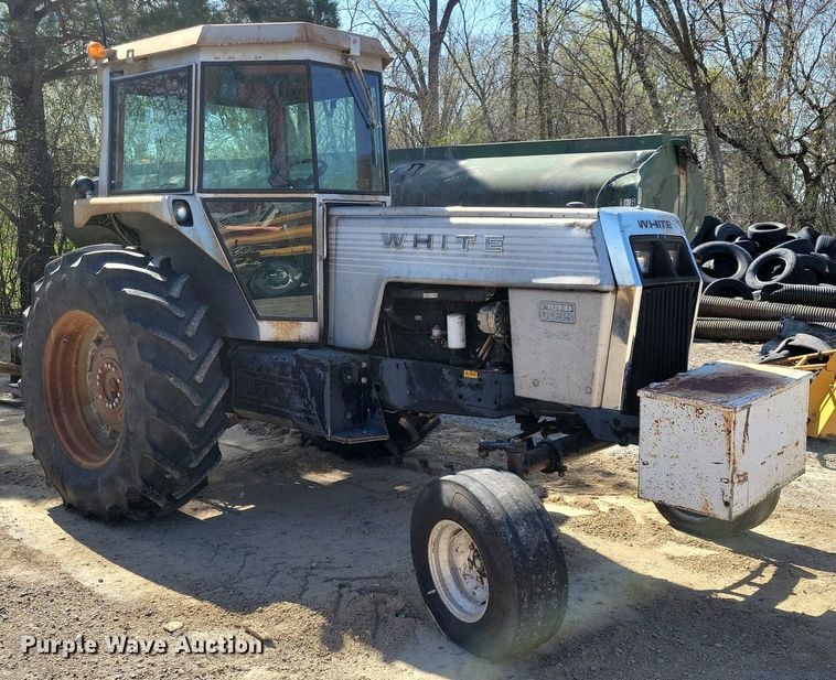 image for item JO9108 White Field Boss 2-85  tractor