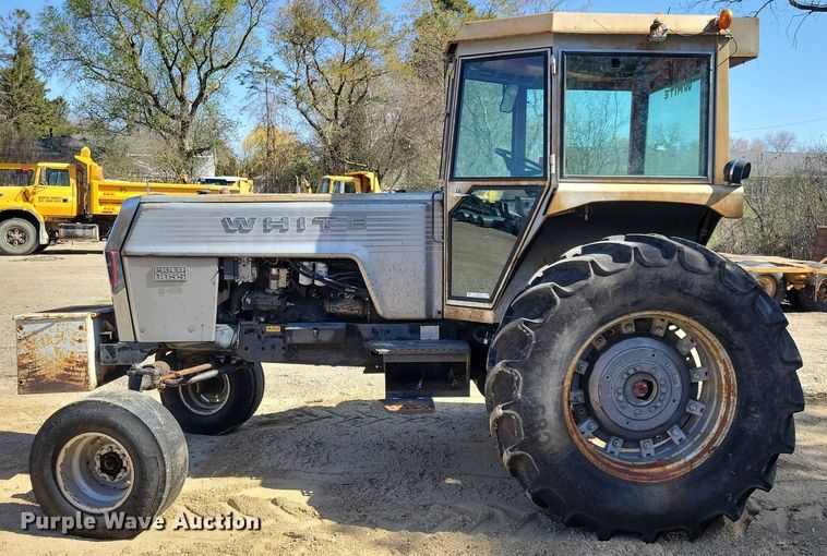 image for item JO9108 White Field Boss 2-85  tractor