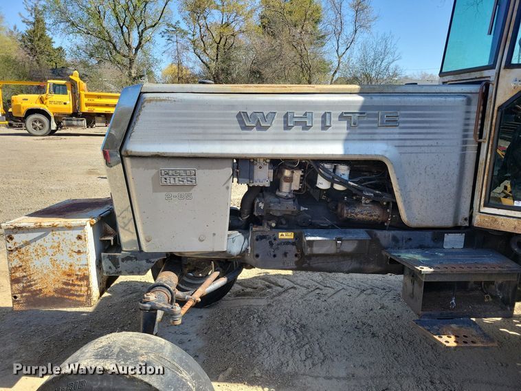 image for item JO9108 White Field Boss 2-85  tractor