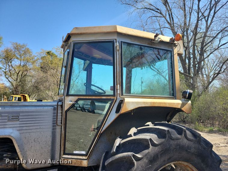 image for item JO9108 White Field Boss 2-85  tractor
