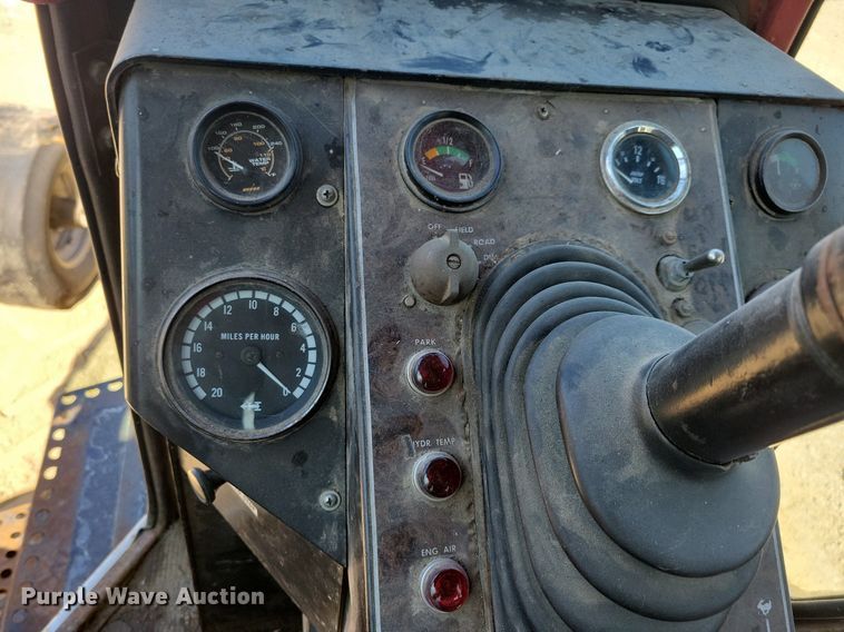 image for item JO9108 White Field Boss 2-85  tractor