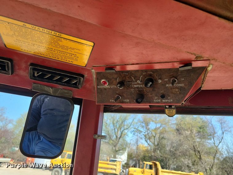 image for item JO9108 White Field Boss 2-85  tractor