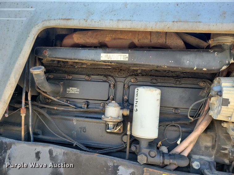 image for item JO9108 White Field Boss 2-85  tractor