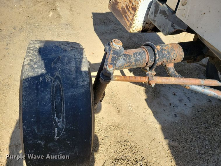 image for item JO9108 White Field Boss 2-85  tractor