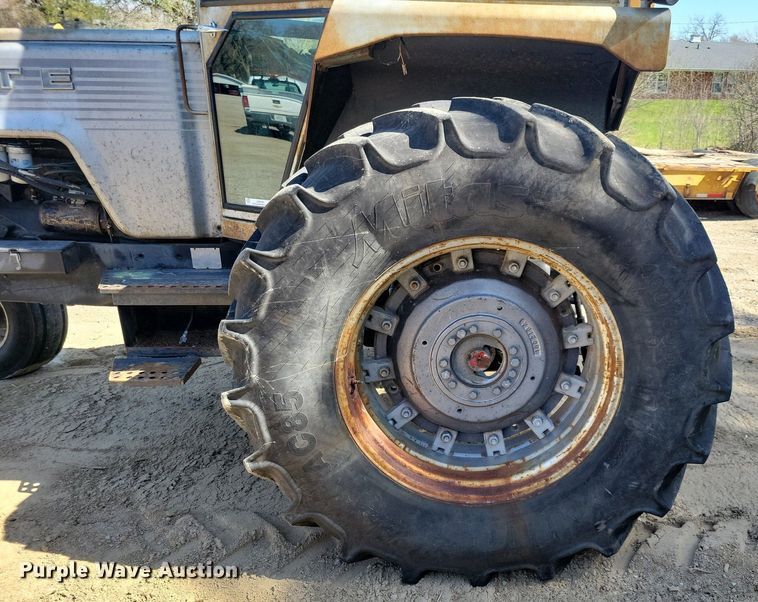 image for item JO9108 White Field Boss 2-85  tractor