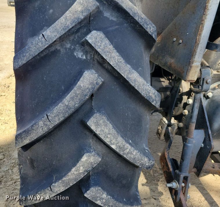 image for item JO9108 White Field Boss 2-85  tractor