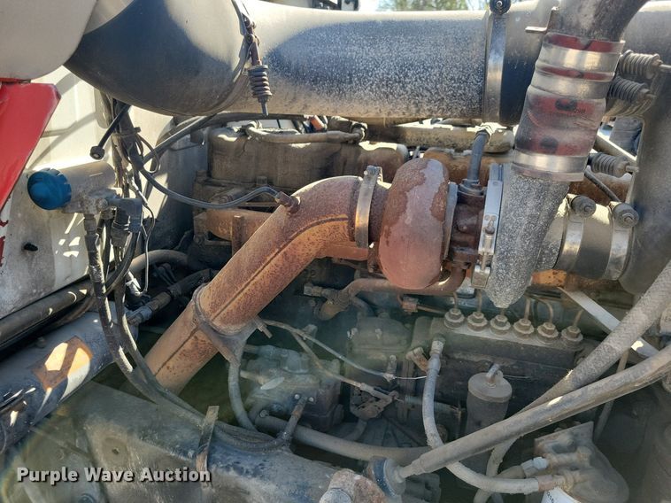 image for item JO9109 1985 Mack R688ST  semi truck