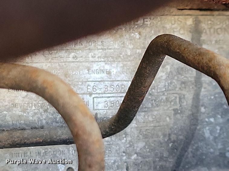 image for item JO9109 1985 Mack R688ST  semi truck