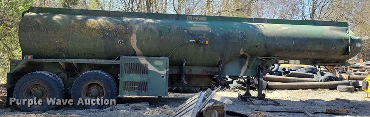 image for item JO9112 1968 Fruehauf  tank trailer
