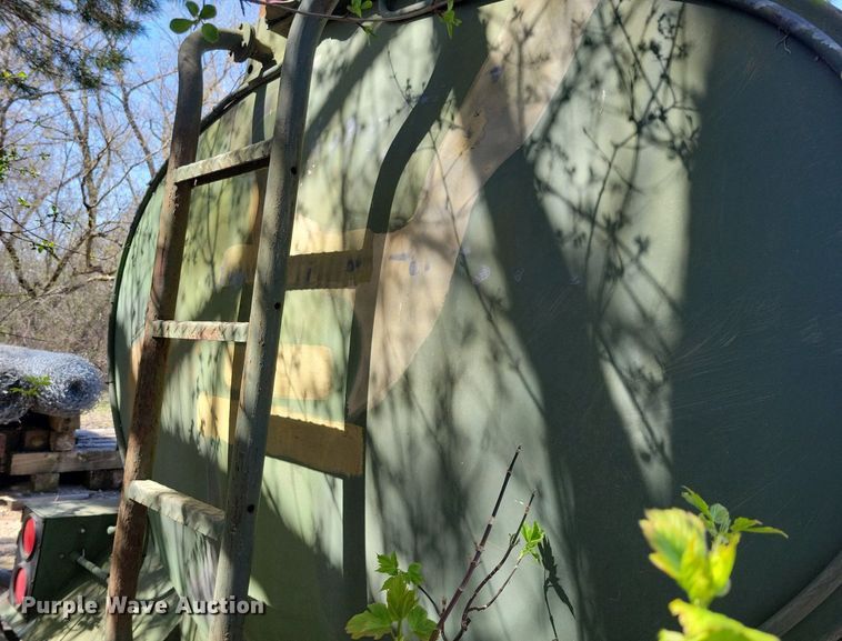 image for item JO9112 1968 Fruehauf  tank trailer