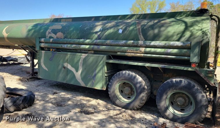 image for item JO9112 1968 Fruehauf  tank trailer