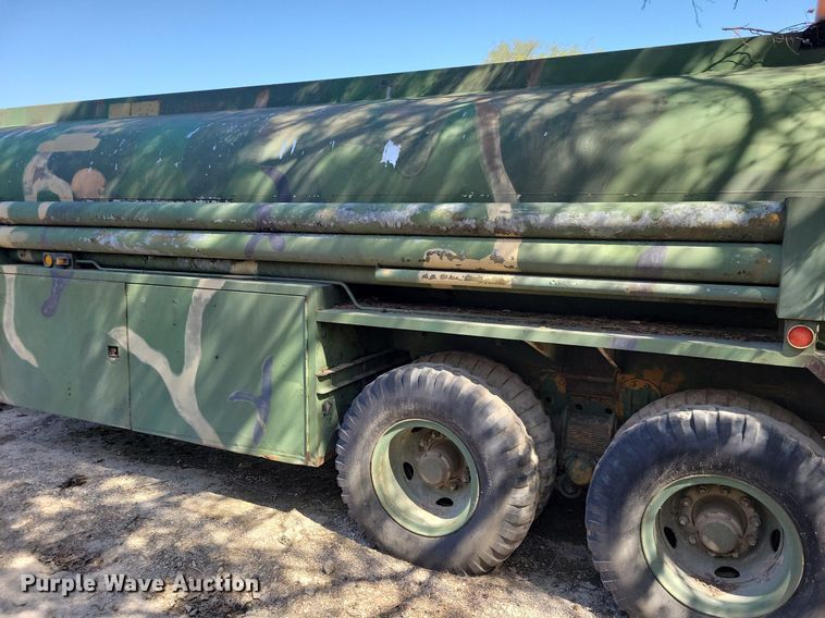 image for item JO9112 1968 Fruehauf  tank trailer