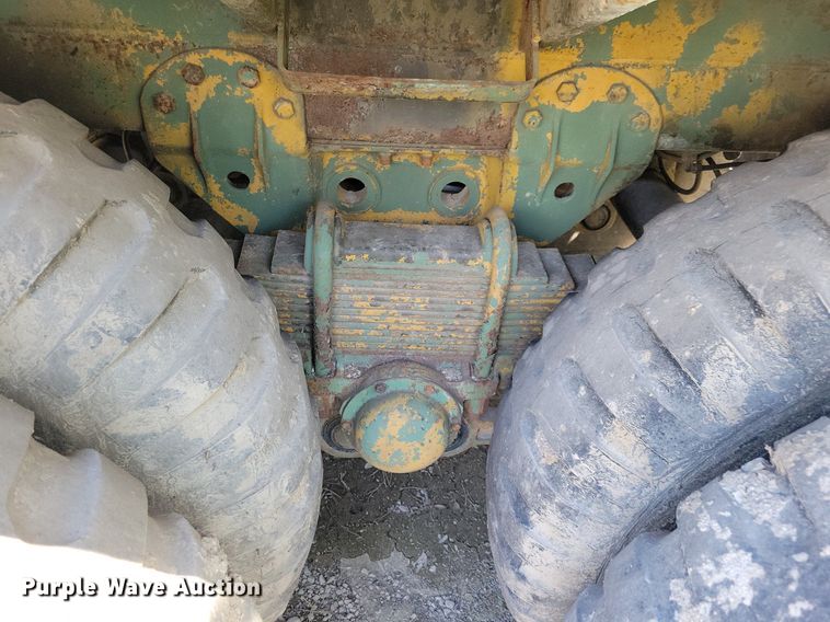 image for item JO9112 1968 Fruehauf  tank trailer