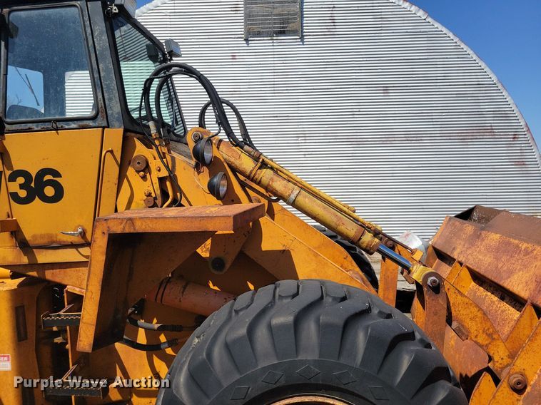 image for item JO9113 Case W36  wheel loader
