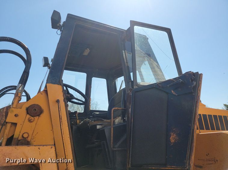 image for item JO9113 Case W36  wheel loader