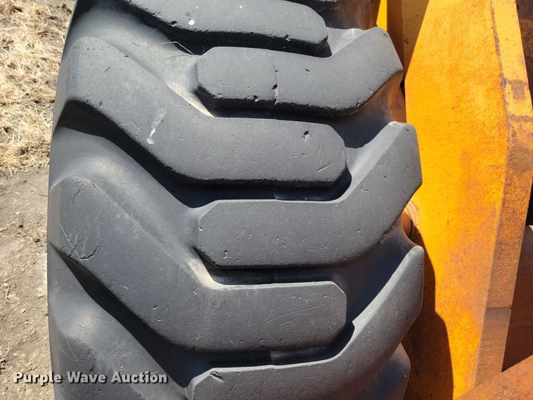 image for item JO9113 Case W36  wheel loader