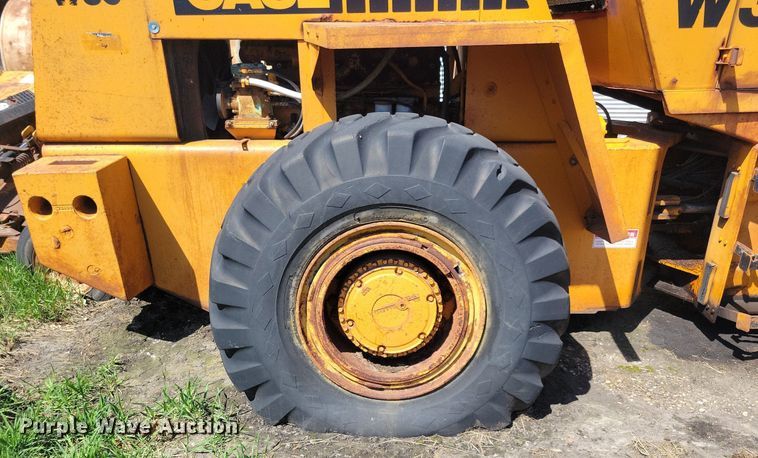 image for item JO9113 Case W36  wheel loader