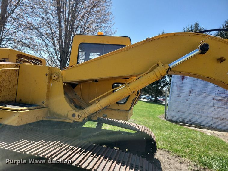 image for item JO9114 1990 John Deere 690D-LC  excavator