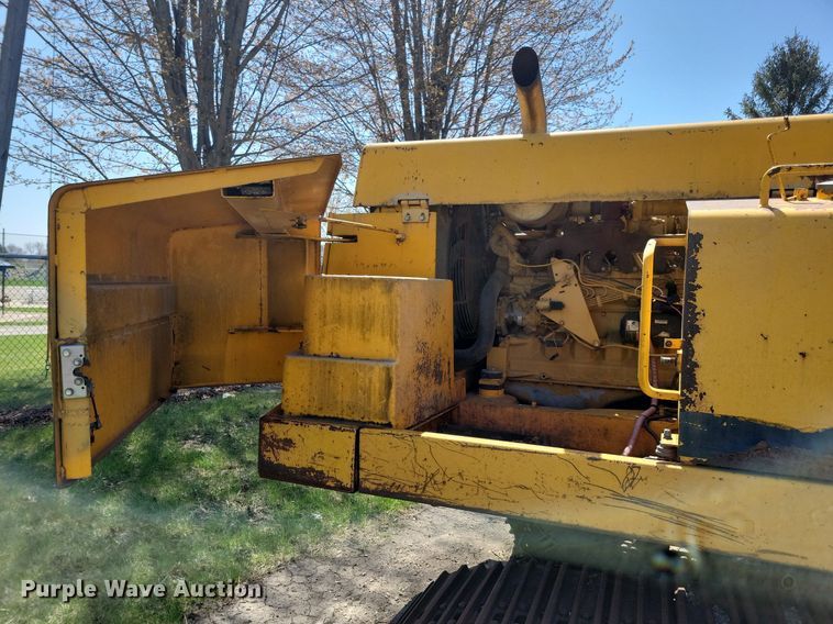 image for item JO9114 1990 John Deere 690D-LC  excavator