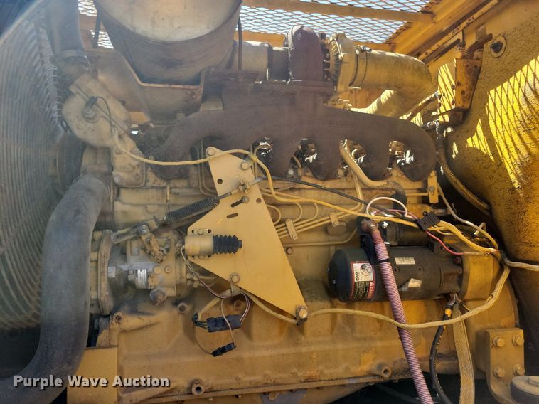 image for item JO9114 1990 John Deere 690D-LC  excavator