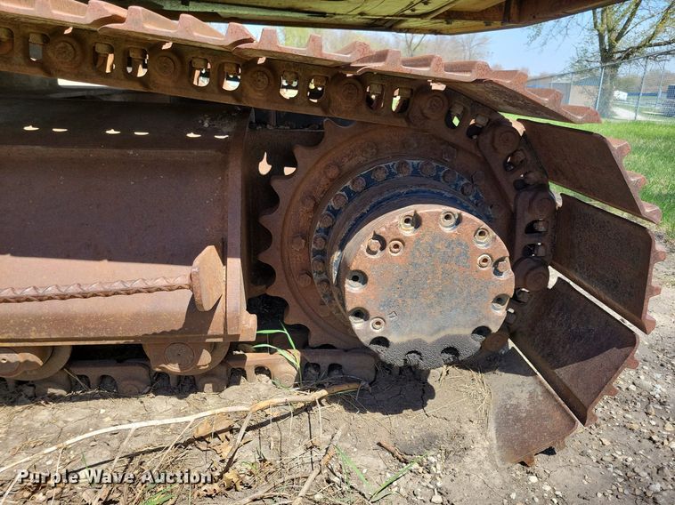 image for item JO9114 1990 John Deere 690D-LC  excavator