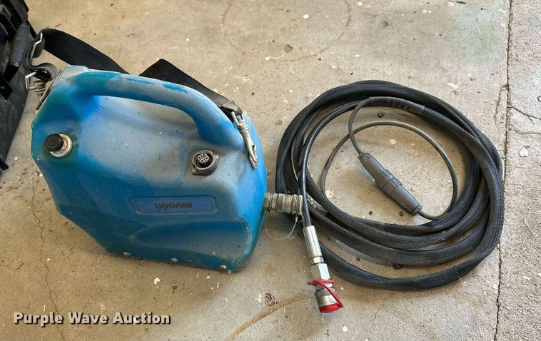 image for item KL9094 Uponor expansion tools