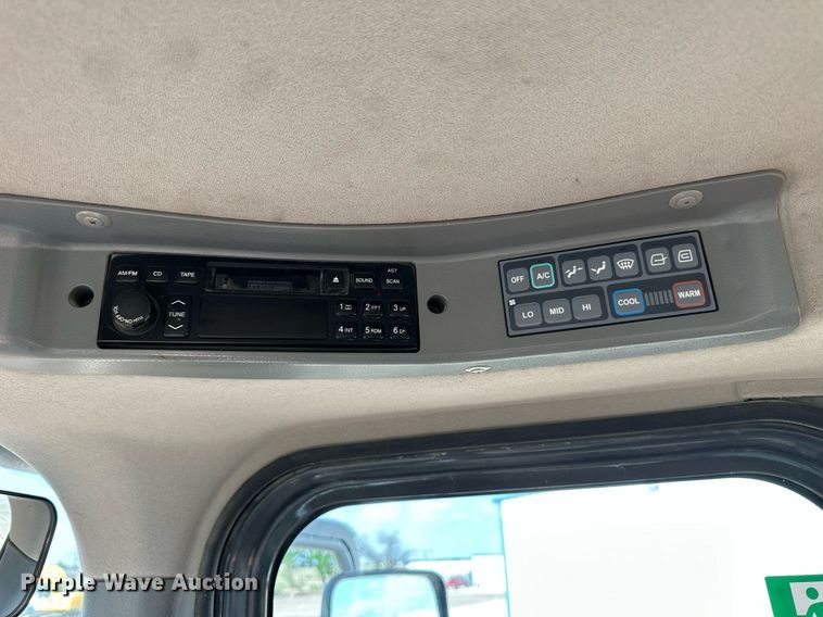 image for item KL9099 2008 Doosan DL400  wheel loader