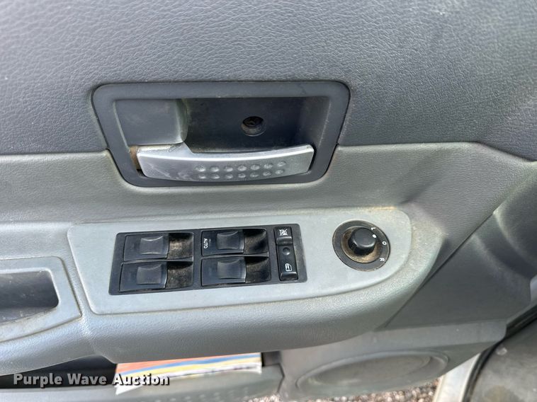 image for item KL9106 2004 Dodge Durango  SUV