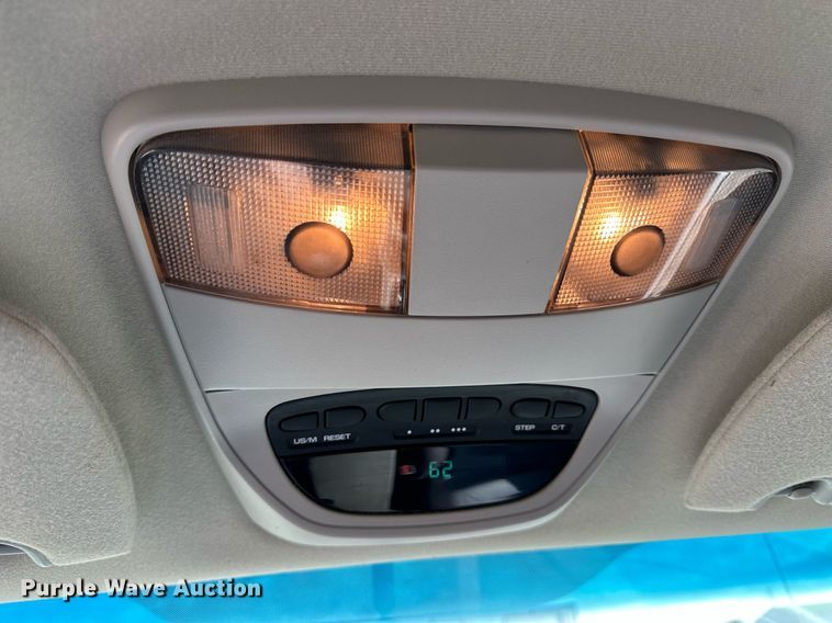 image for item KL9106 2004 Dodge Durango  SUV