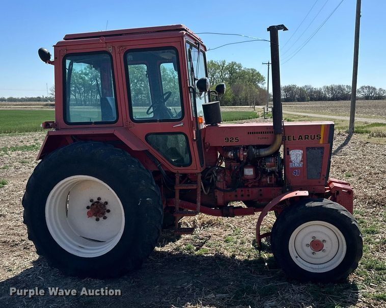 image for item KL9132 Belarus 925  tractor