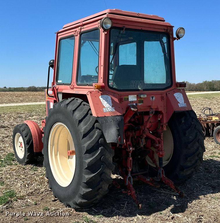 image for item KL9132 Belarus 925  tractor