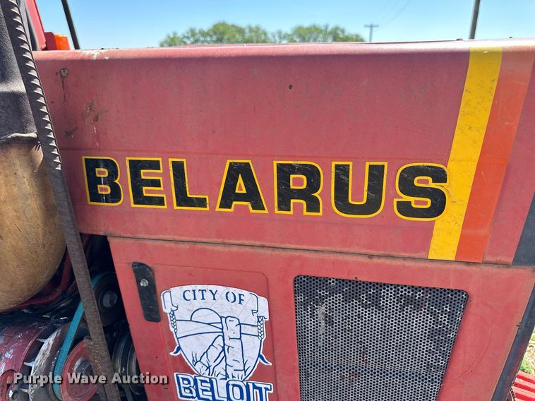 image for item KL9132 Belarus 925  tractor