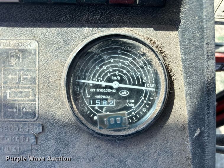 image for item KL9132 Belarus 925  tractor