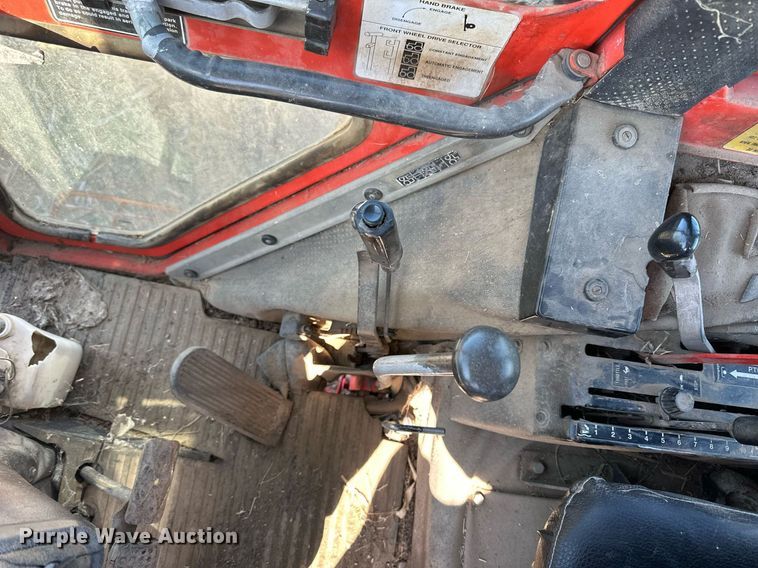 image for item KL9132 Belarus 925  tractor