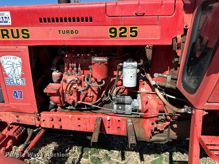 image for item KL9132 Belarus 925  tractor