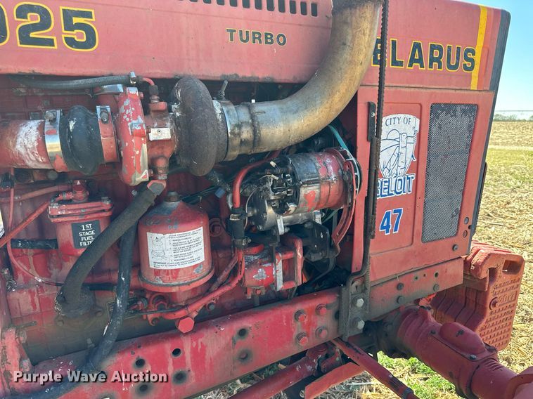 image for item KL9132 Belarus 925  tractor