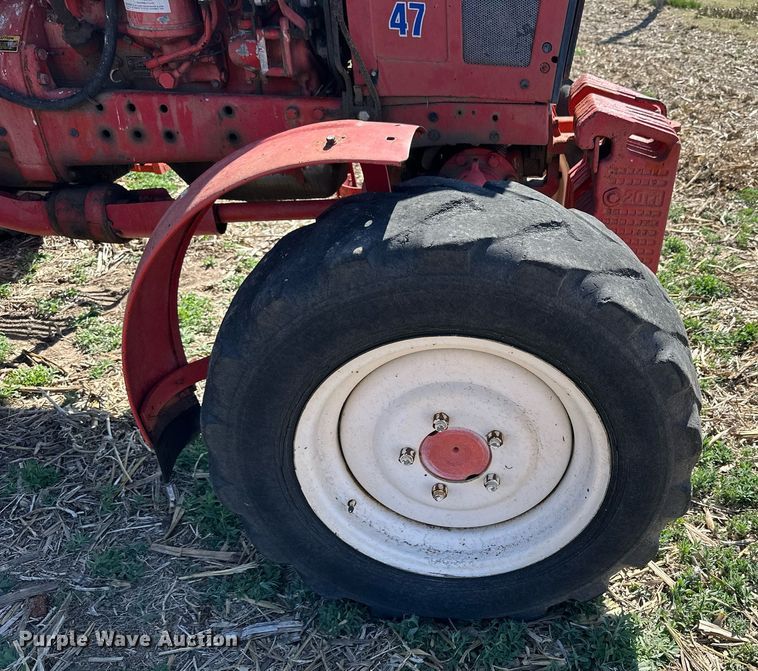image for item KL9132 Belarus 925  tractor