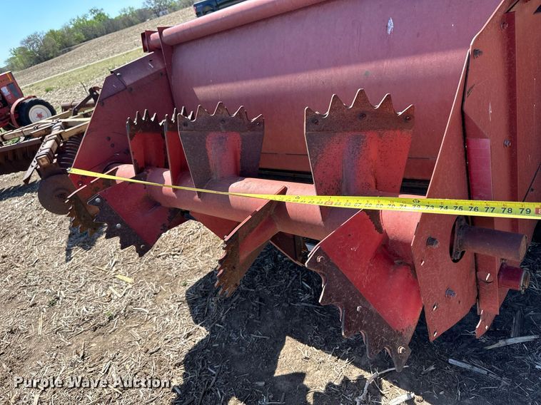 image for item KL9133 New Holland 190  manure spreader