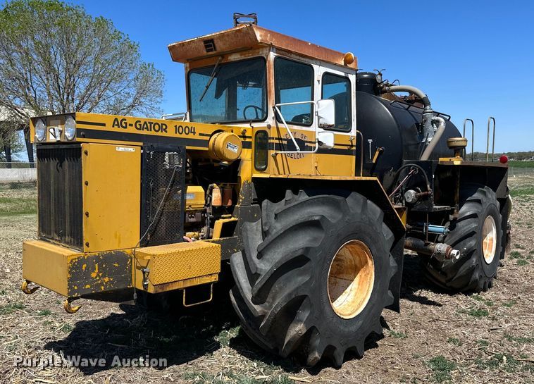 image for item KL9134 AG- Gator 1004  manure spreader truck