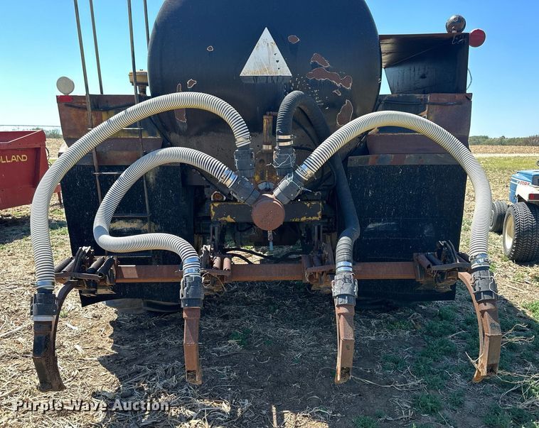 image for item KL9134 AG- Gator 1004  manure spreader truck