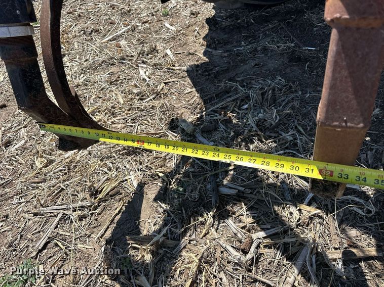 image for item KL9134 AG- Gator 1004  manure spreader truck